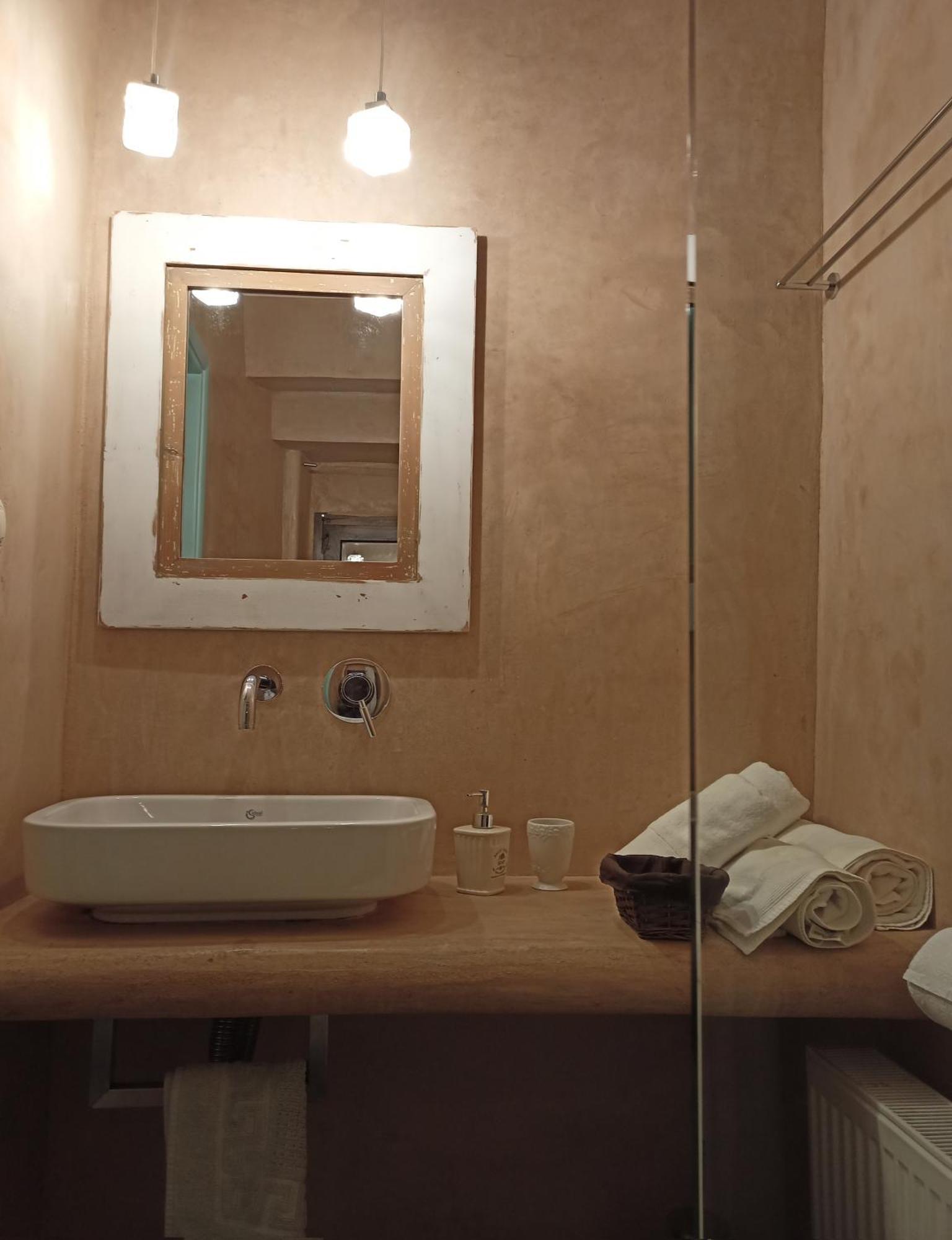 Riga'S Pinakoti Lodge Pinakátai エクステリア 写真