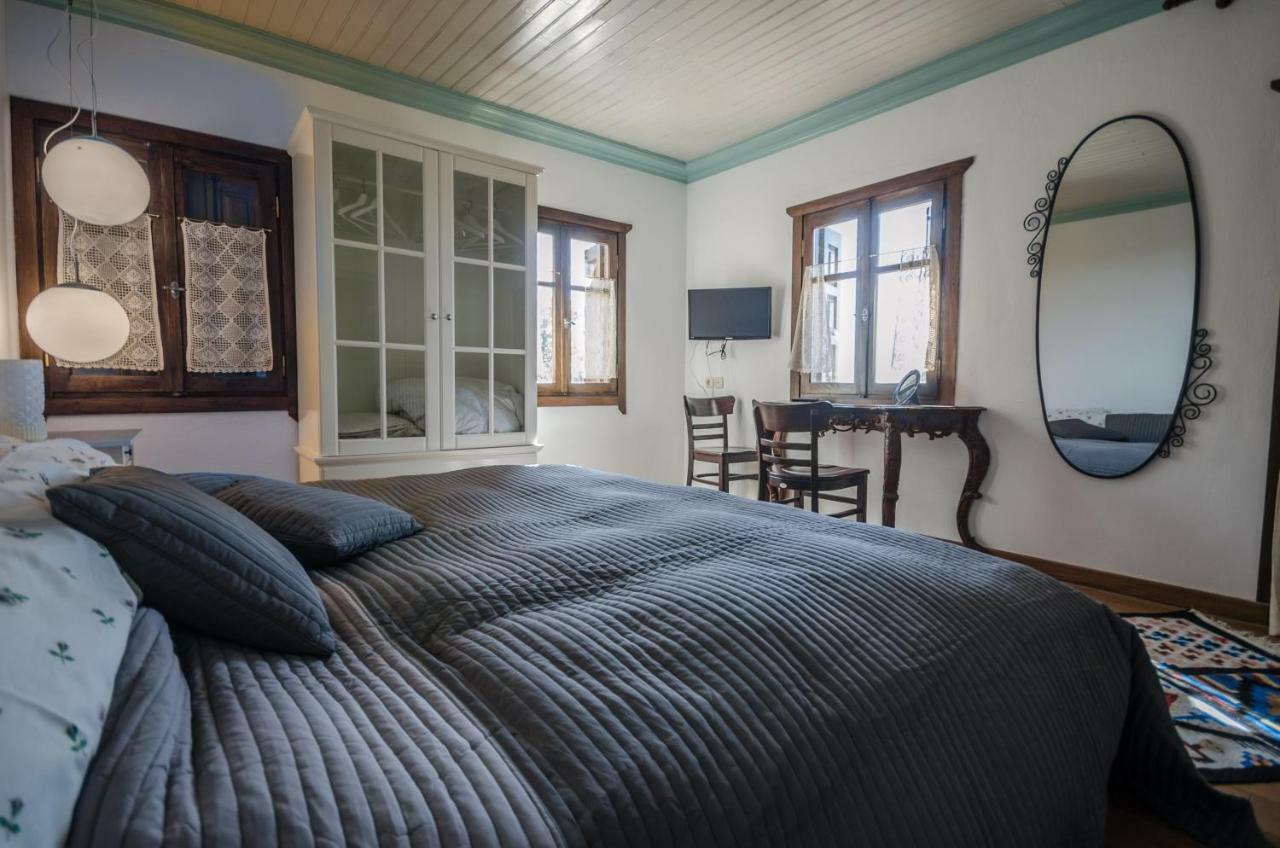 Riga'S Pinakoti Lodge Pinakátai エクステリア 写真